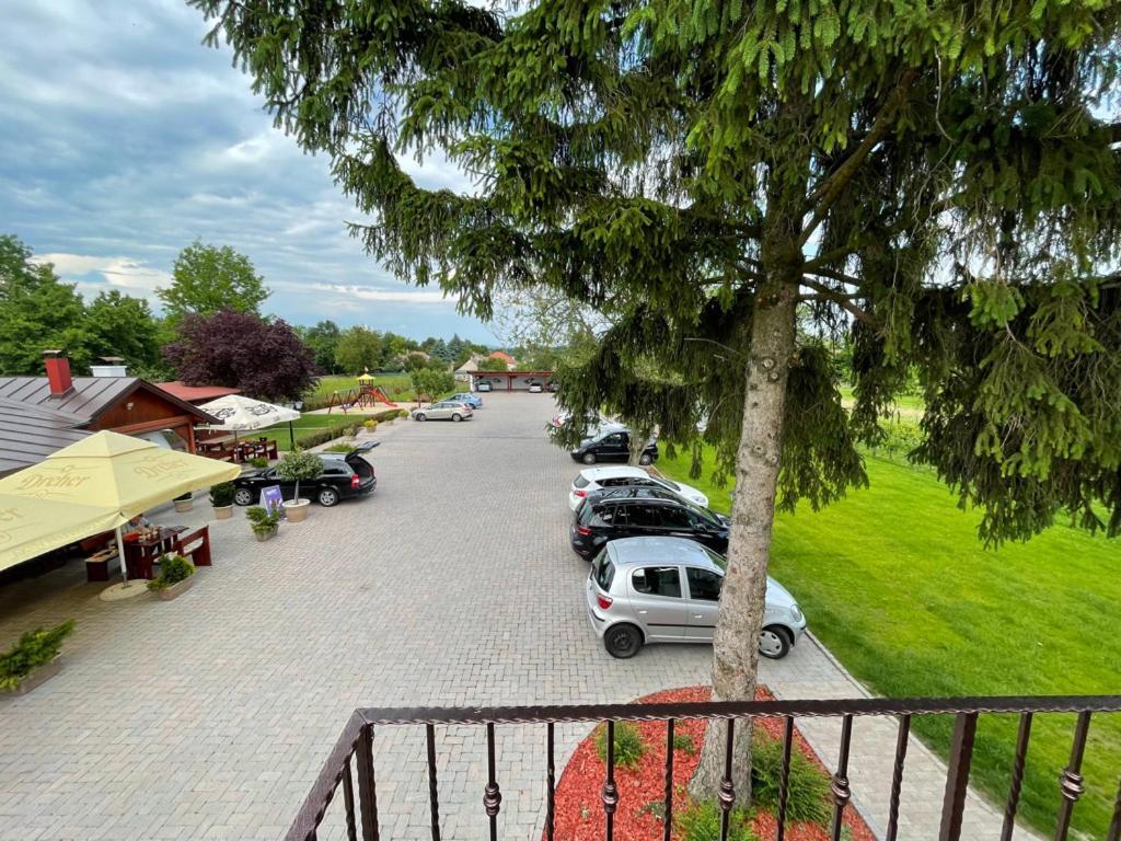 Kukorica Csarda Apartman Balatonujlak Exterior foto
