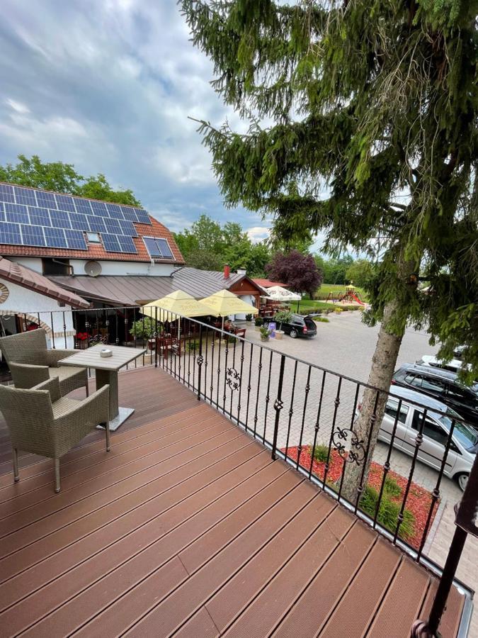 Kukorica Csarda Apartman Balatonujlak Exterior foto