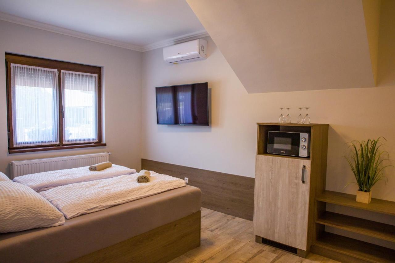 Kukorica Csarda Apartman Balatonujlak Exterior foto
