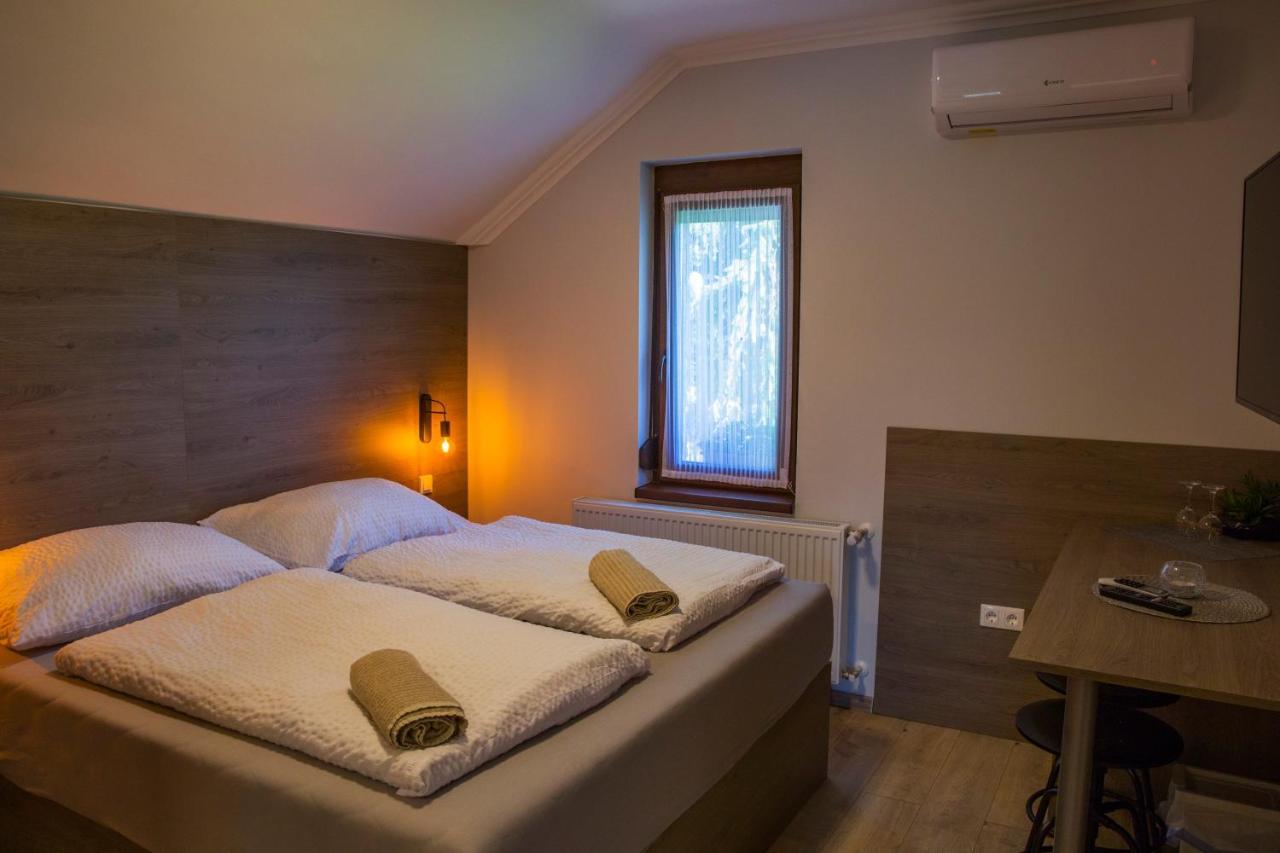 Kukorica Csarda Apartman Balatonujlak Exterior foto