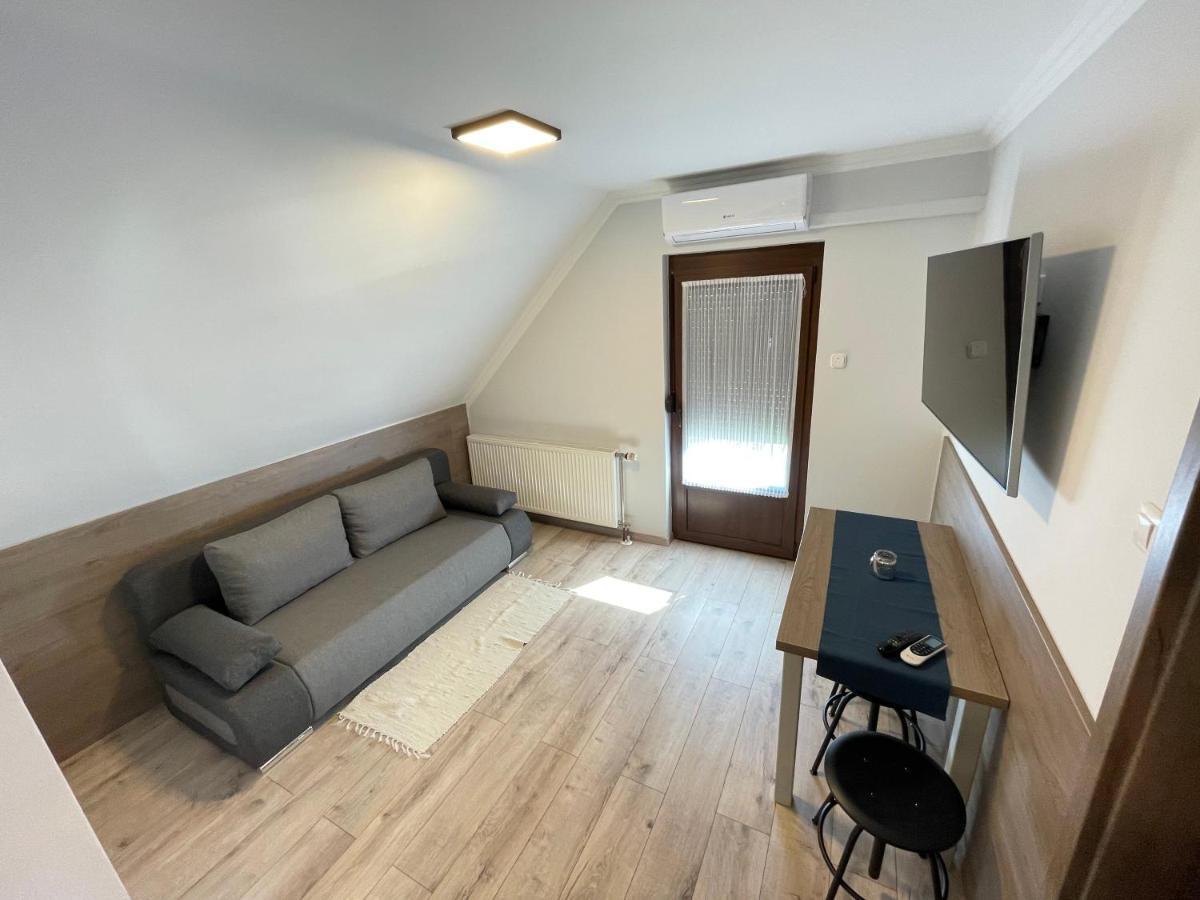 Kukorica Csarda Apartman Balatonujlak Exterior foto
