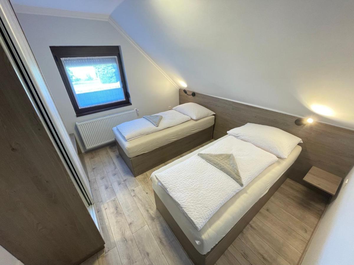 Kukorica Csarda Apartman Balatonujlak Exterior foto