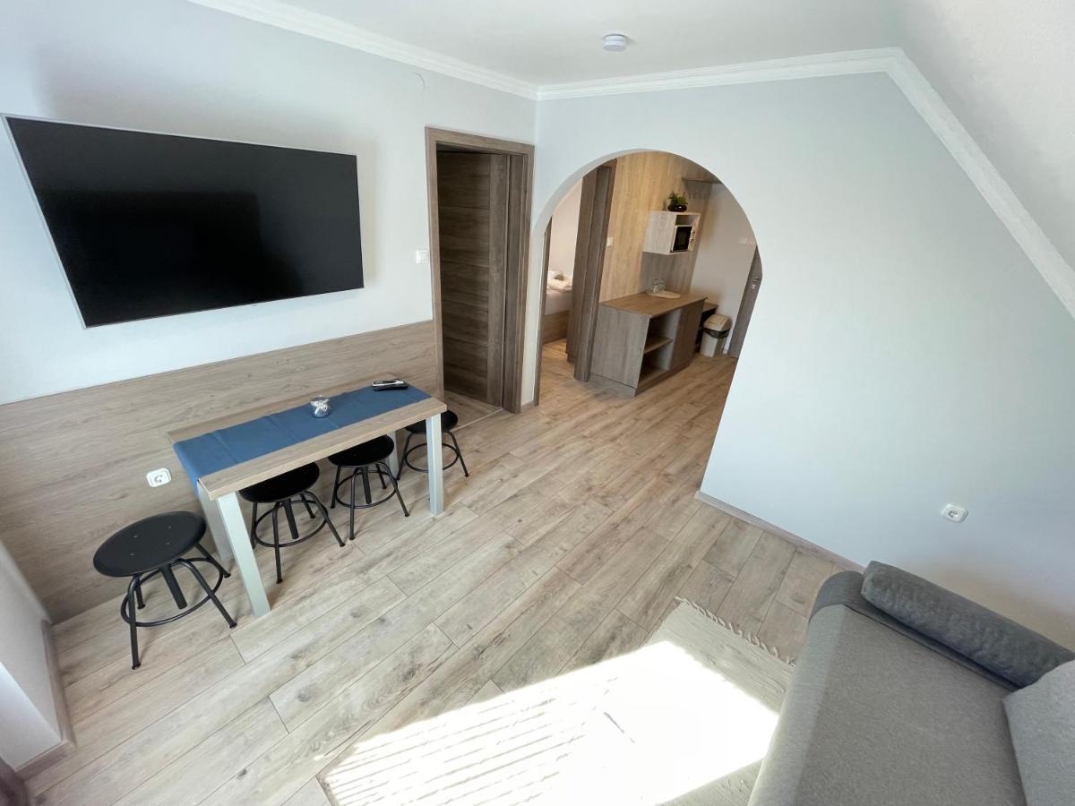 Kukorica Csarda Apartman Balatonujlak Exterior foto